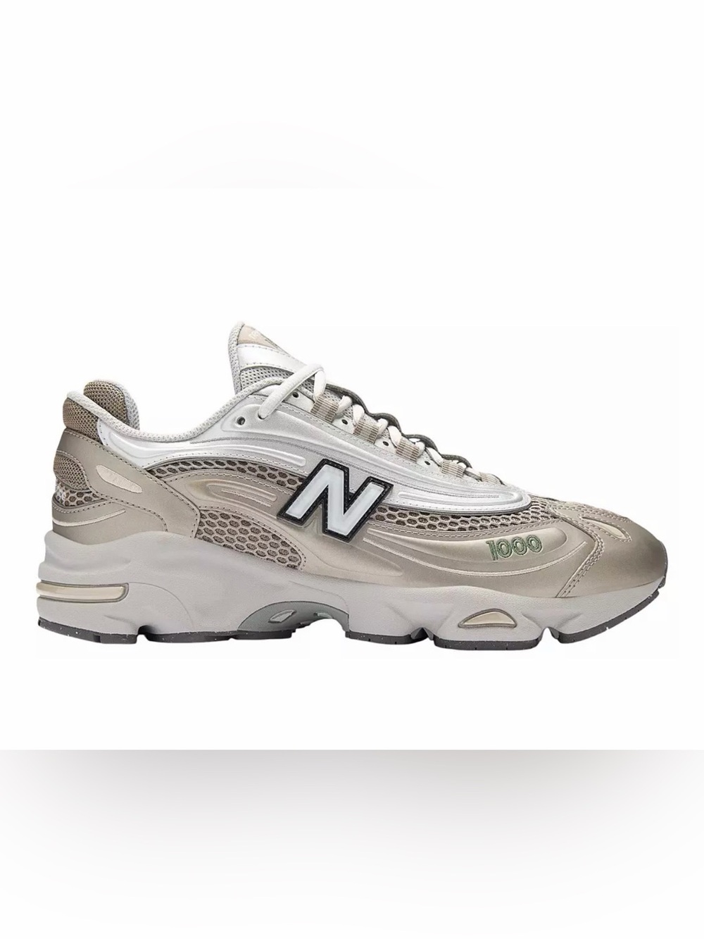 New Balance Men’s Sneakers in White and Light Gray